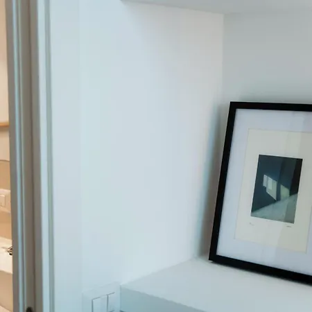 Apartament Infinito - By Myhomeincomo *