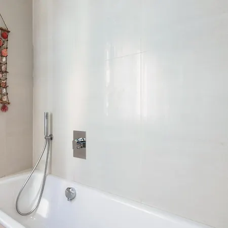 Apartament Infinito - By Myhomeincomo