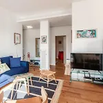 Apartamento Infinito - By Myhomeincomo Como